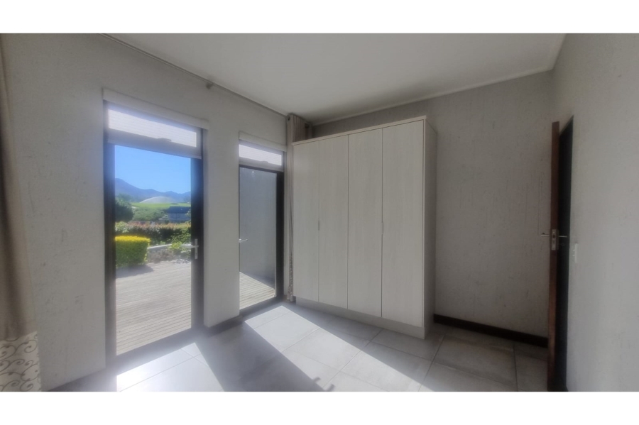To Let 3 Bedroom Property for Rent in Kingswood Golf Estate Western Cape